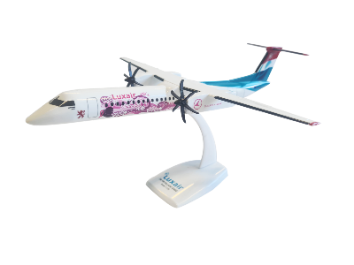 Maquette Dash 8-Q400 Pink October au 1/100